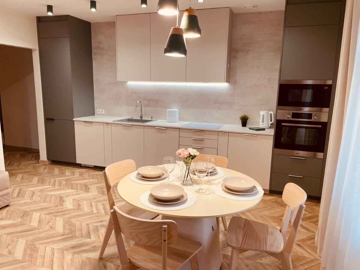 Kobiela Apartments Family Delux Ktw City Center Kattowitz Exterior foto