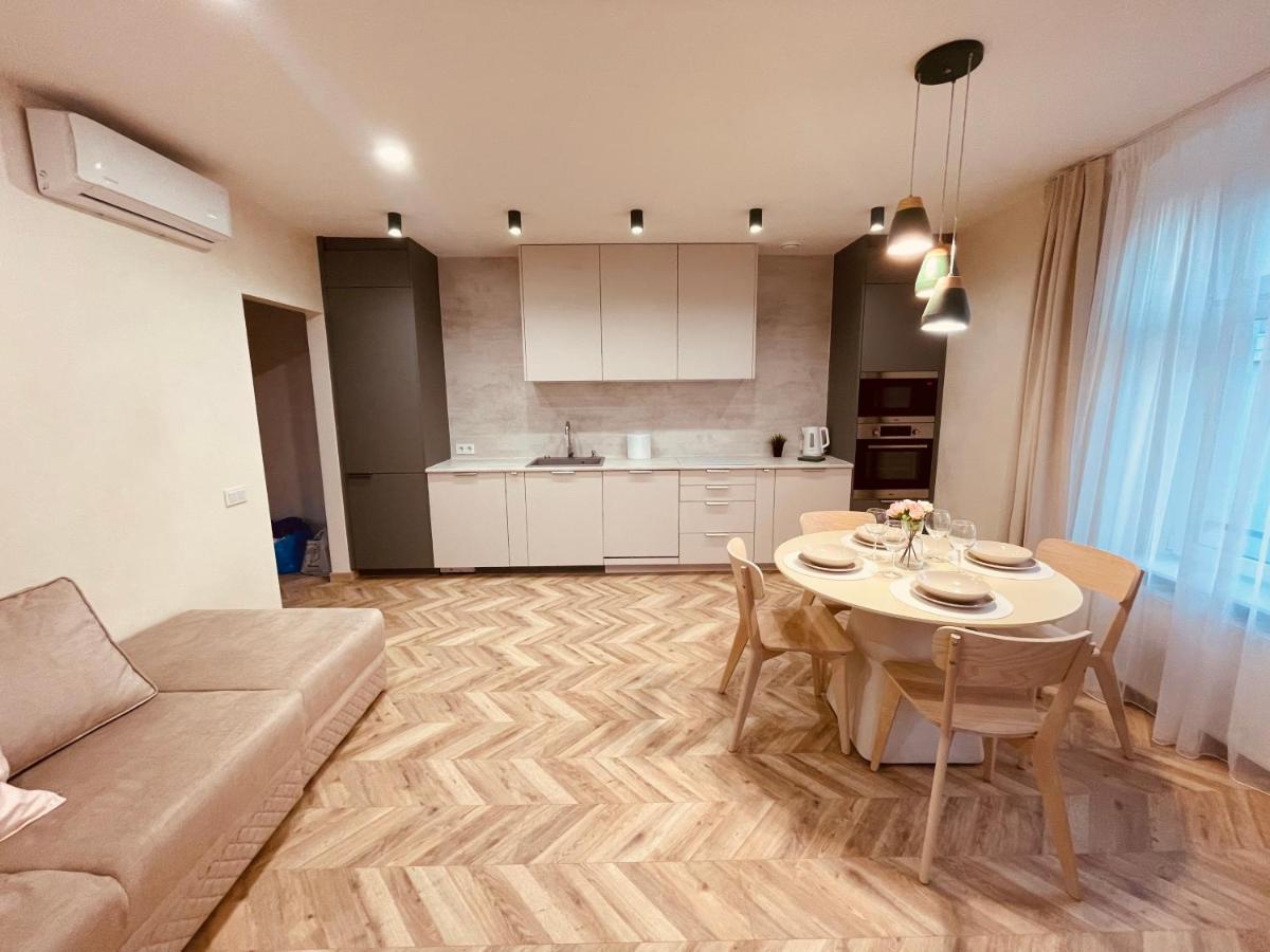 Kobiela Apartments Family Delux Ktw City Center Kattowitz Exterior foto